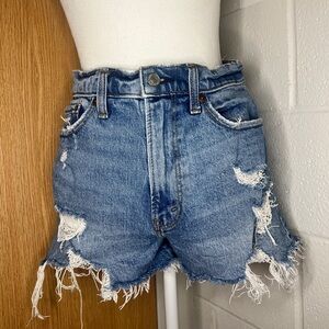 Abercrombie and Fitch Mom high rise distressed shorts curve love size 4